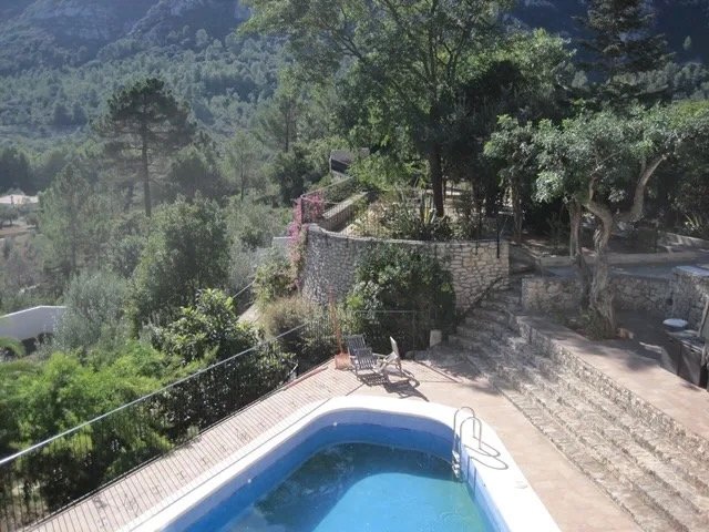 Property 2448 - Image 41